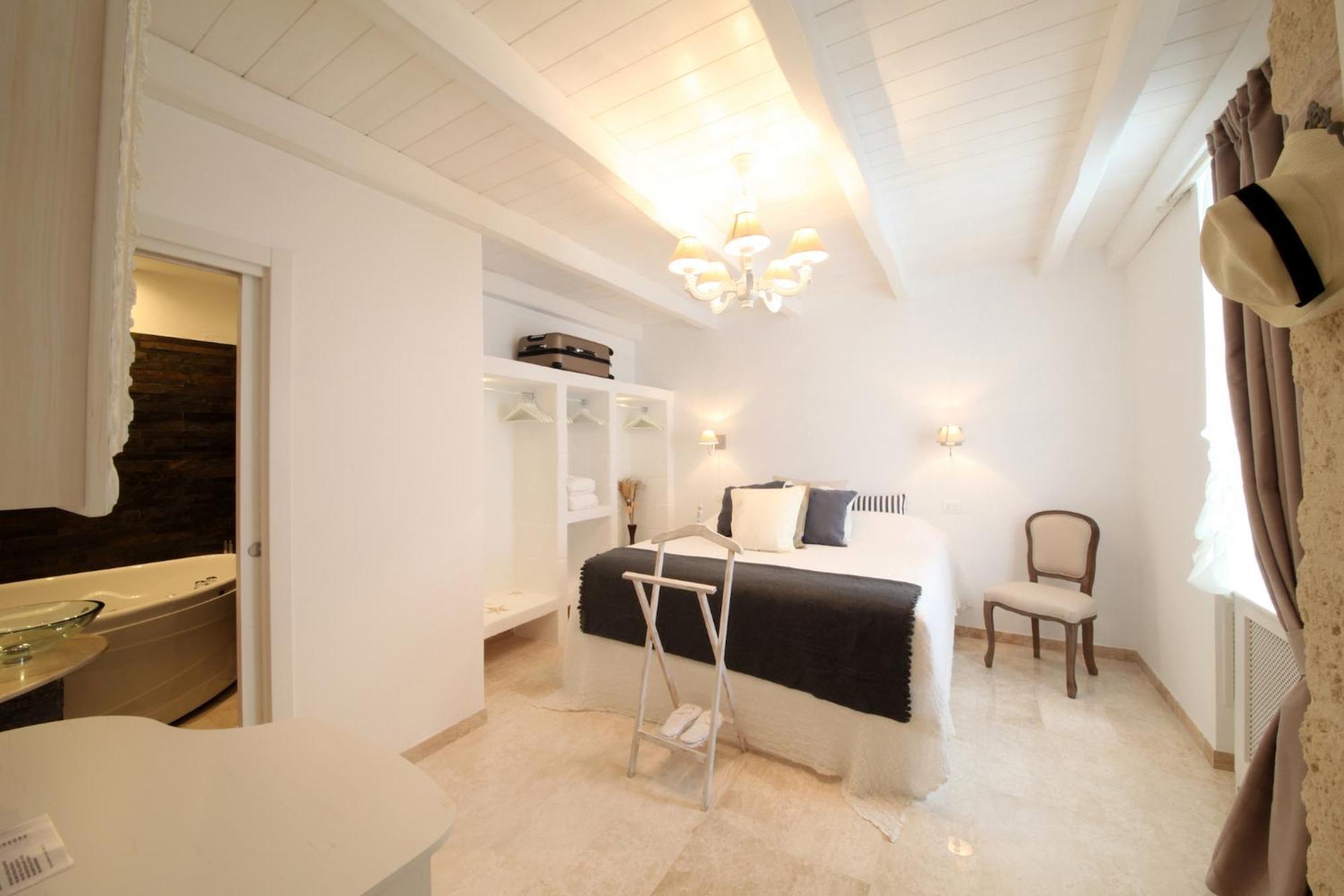 Double Room Spa Bath
