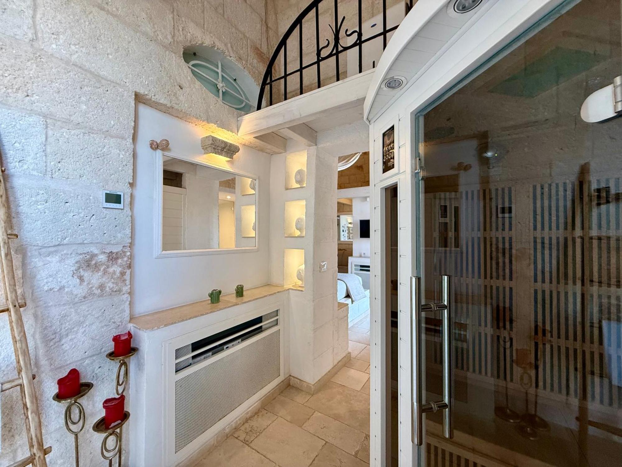 Queen Room Spa Bath